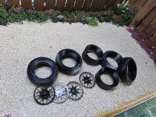 1/18 scale 18" BBS RS2 with PIRELLI Stretched Tyres