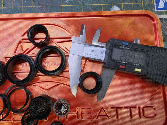 1/18 LOW RIDER RIMS with WHITEWALLS