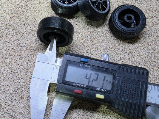 1/18 Scale Dunlop D1 3d Printed Wheels & Tyres Pre-painted
