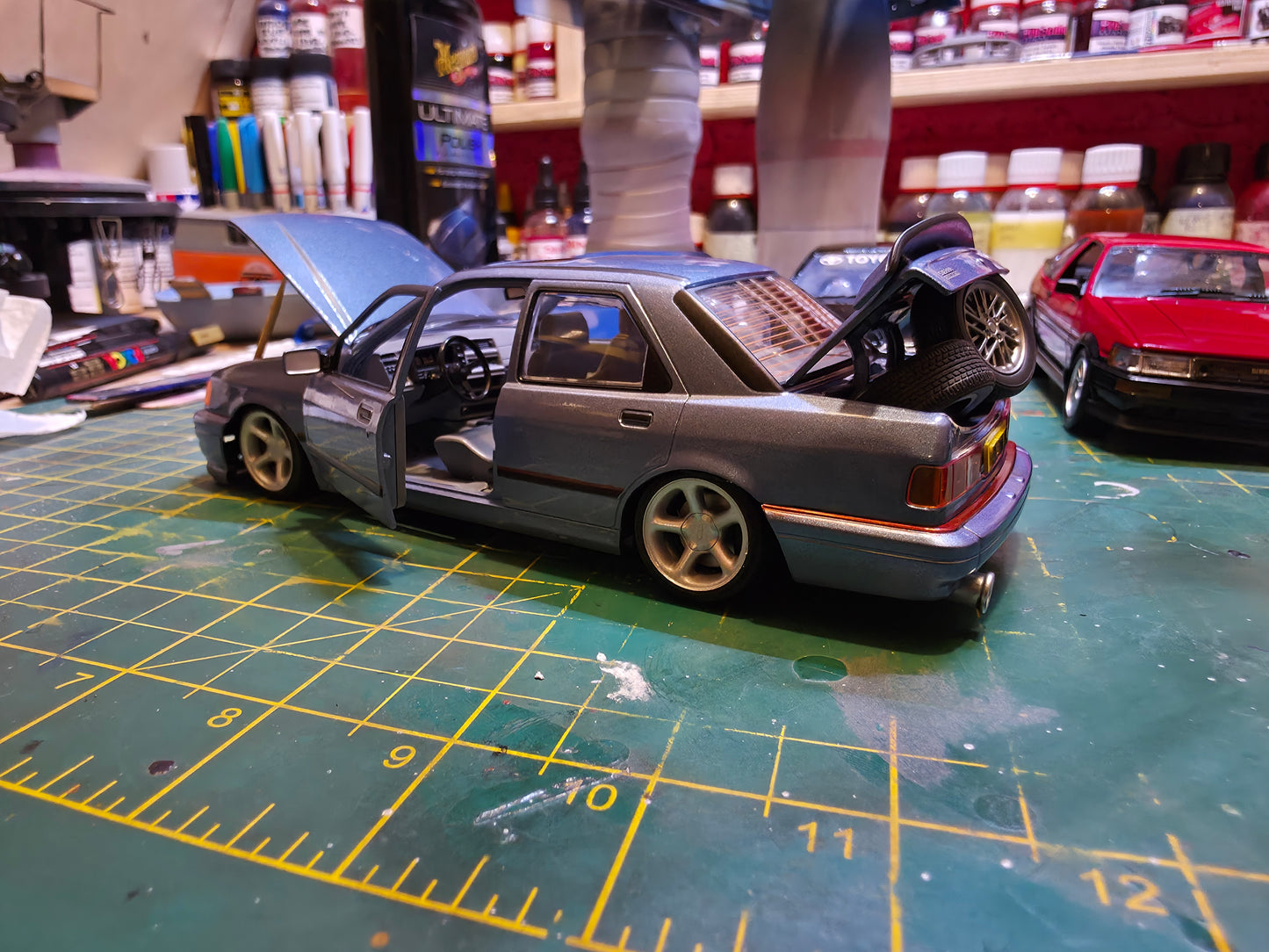 1/24 Cosworth Gloss Grey