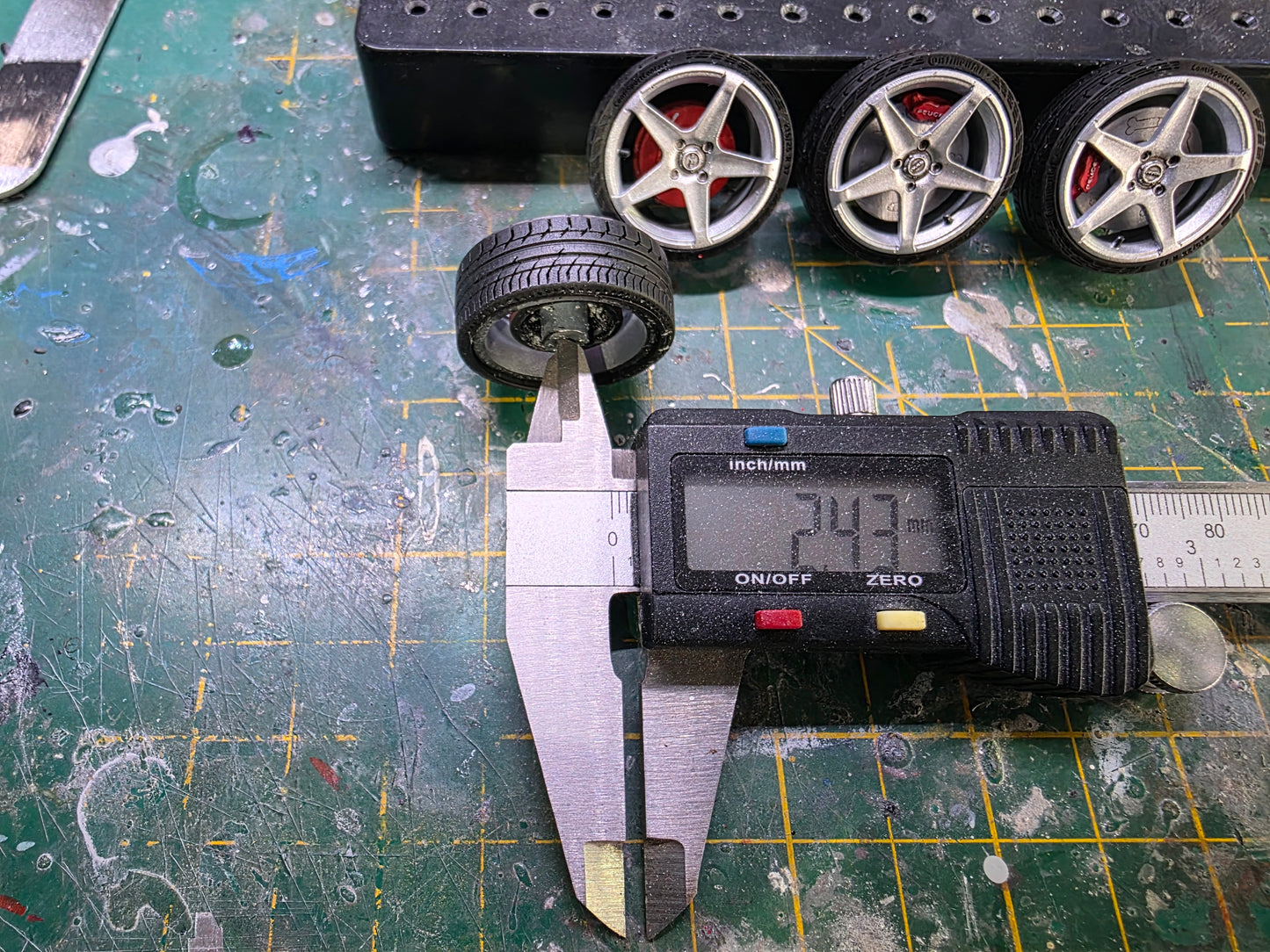 1/18 Dare V4 with Continental Tyres