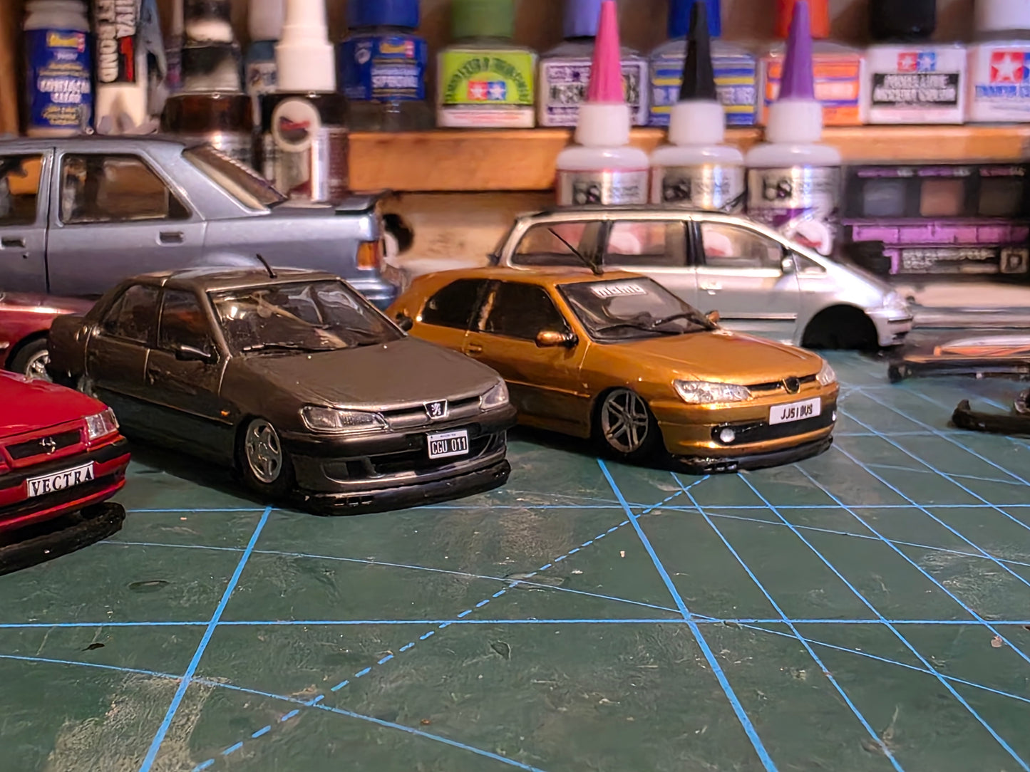 1/43 scale Espace splitter Rubber