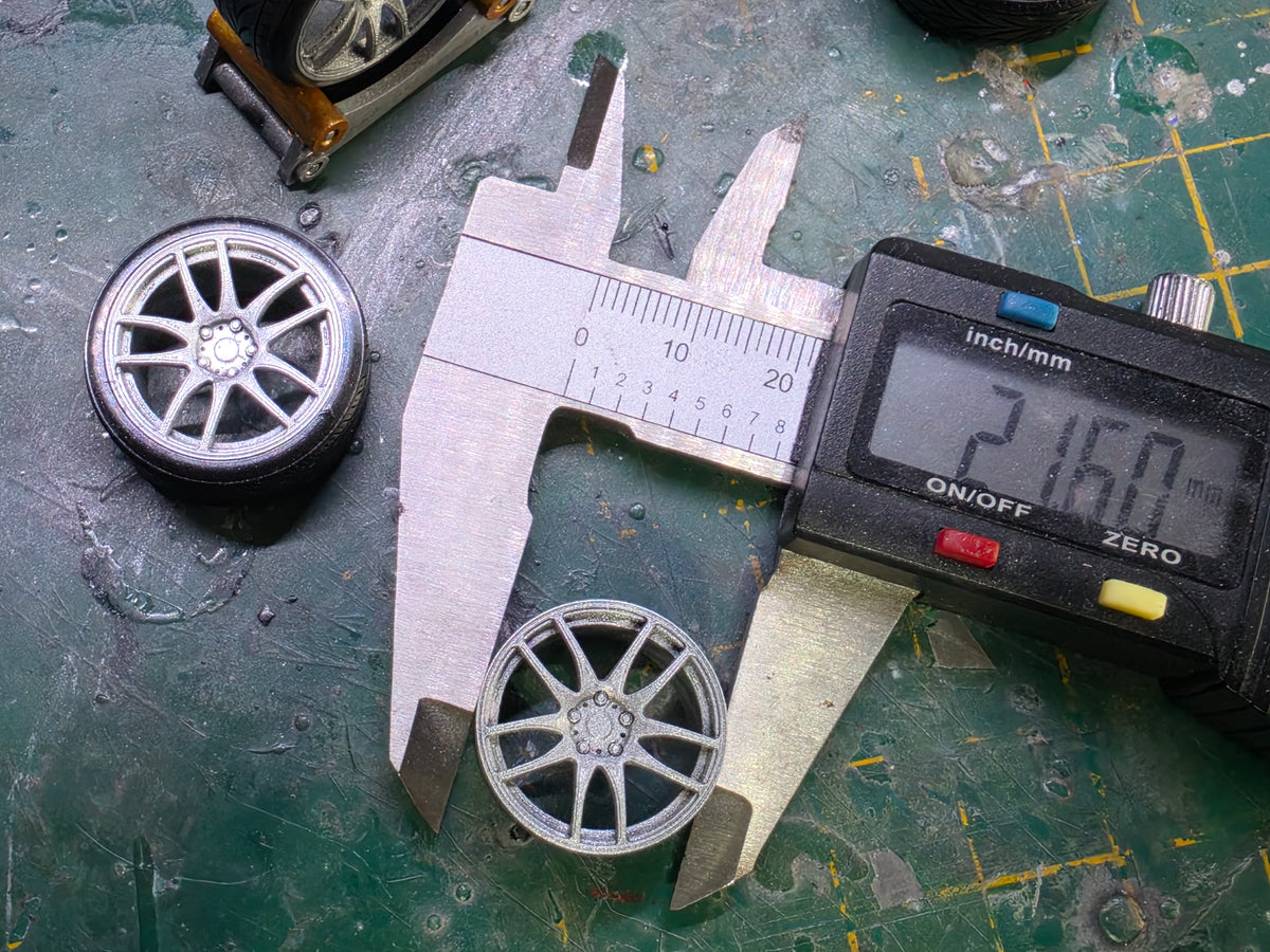 1/24 Rota Torque with Resin Tyres Pre-painted