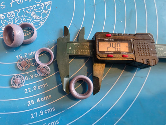 18" BBS RS 2 piece 1/24 wheels and stretched tyres