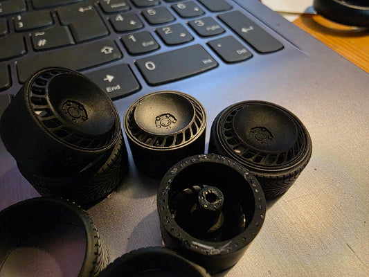 1/24 Messer Turbo Fans with LOW PROFILE stretched Tyres