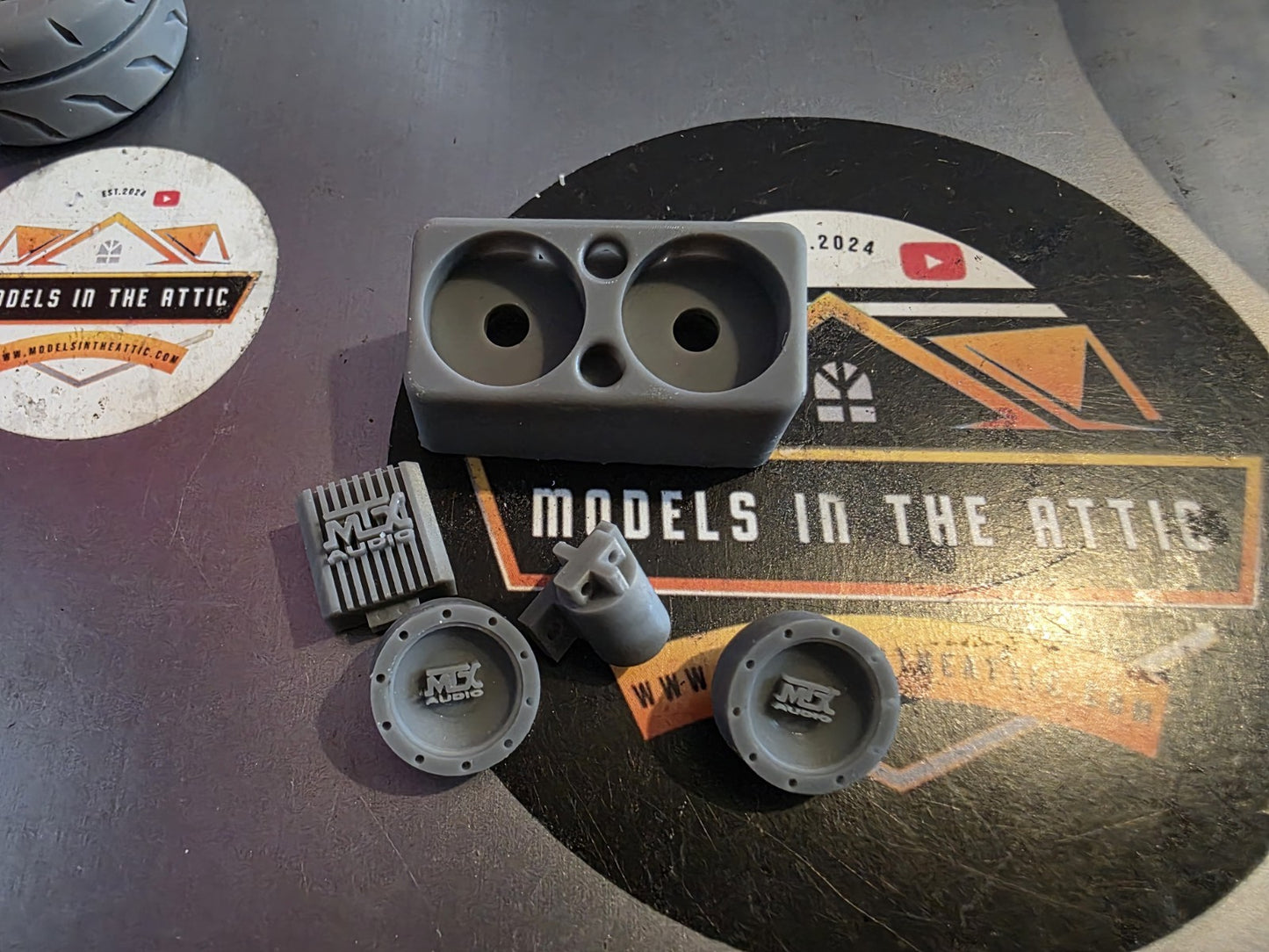 1/18 scale Car Audio MTX