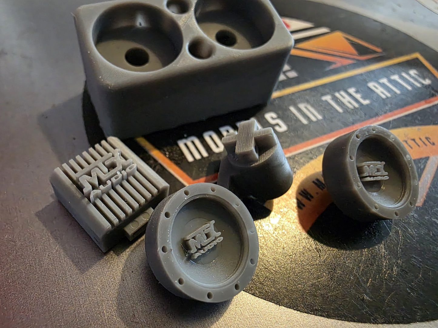 1/18 scale Car Audio MTX