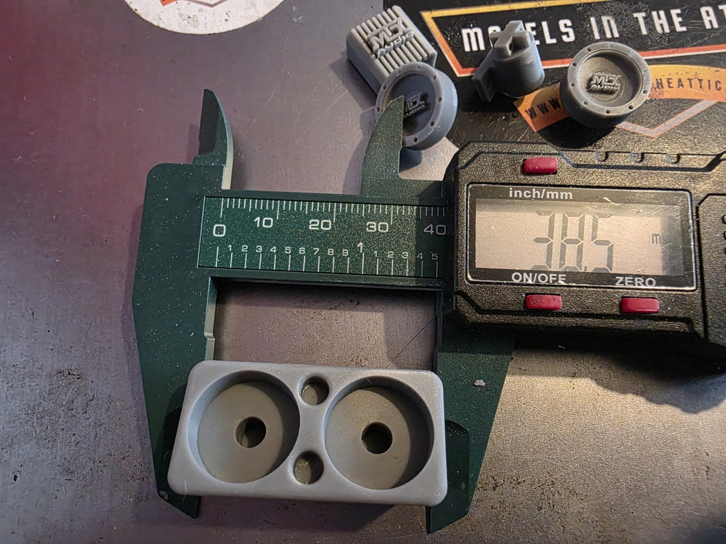 1/18 scale Car Audio MTX