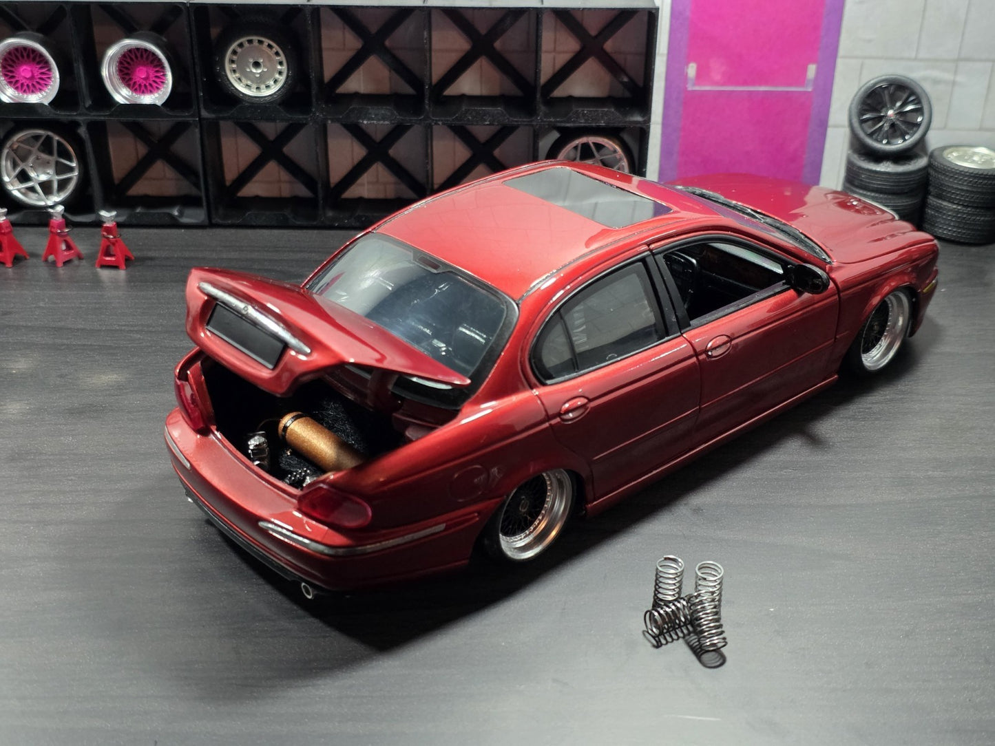 1/18 scale Air Ride set-up
