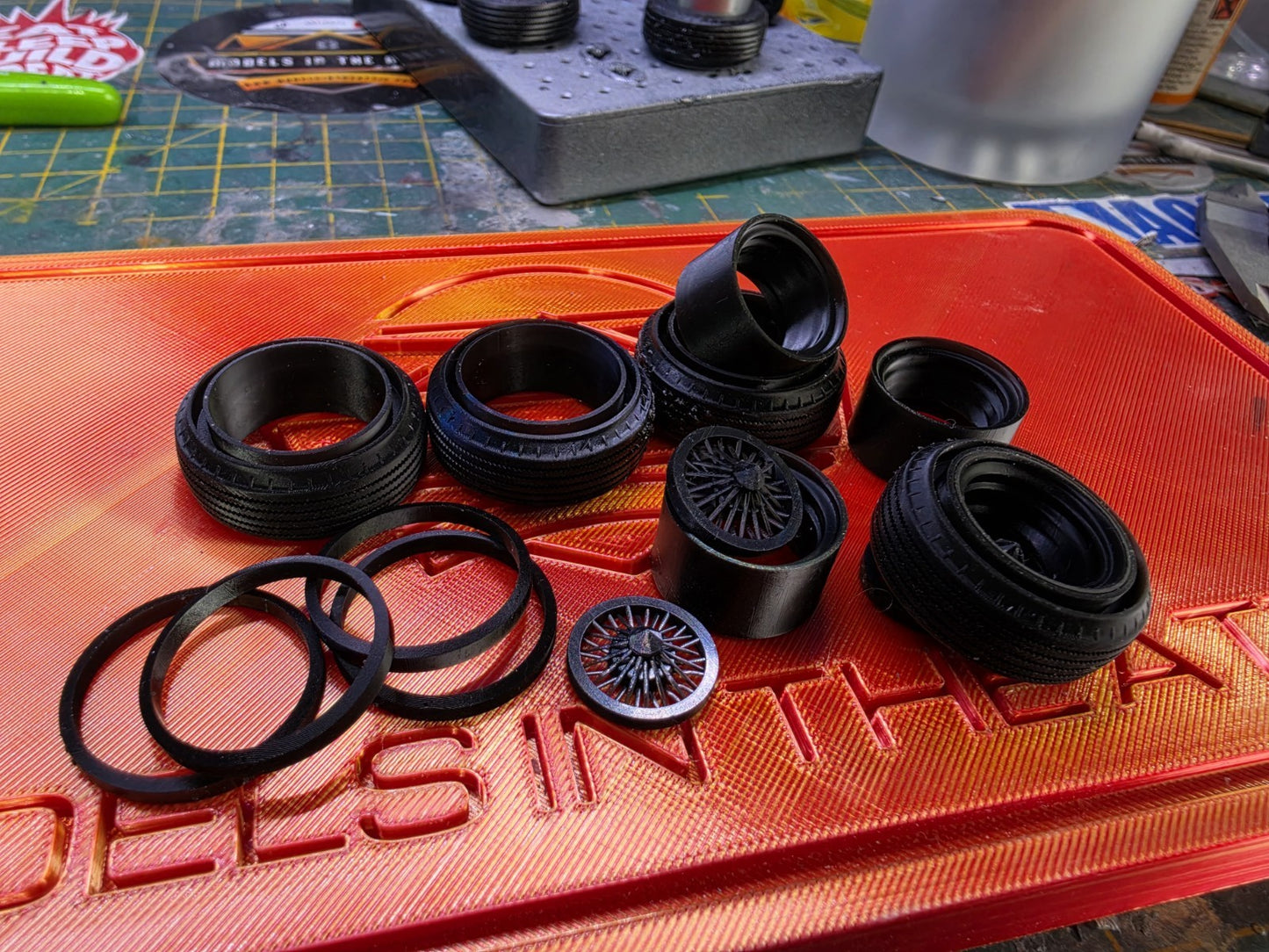 1/18 LOW RIDER RIMS with WHITEWALLS