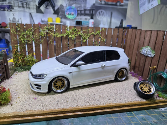 1/18 scale 18" BBS RS2 with STRETCHED Tyres PRE-PAINTED GOLD