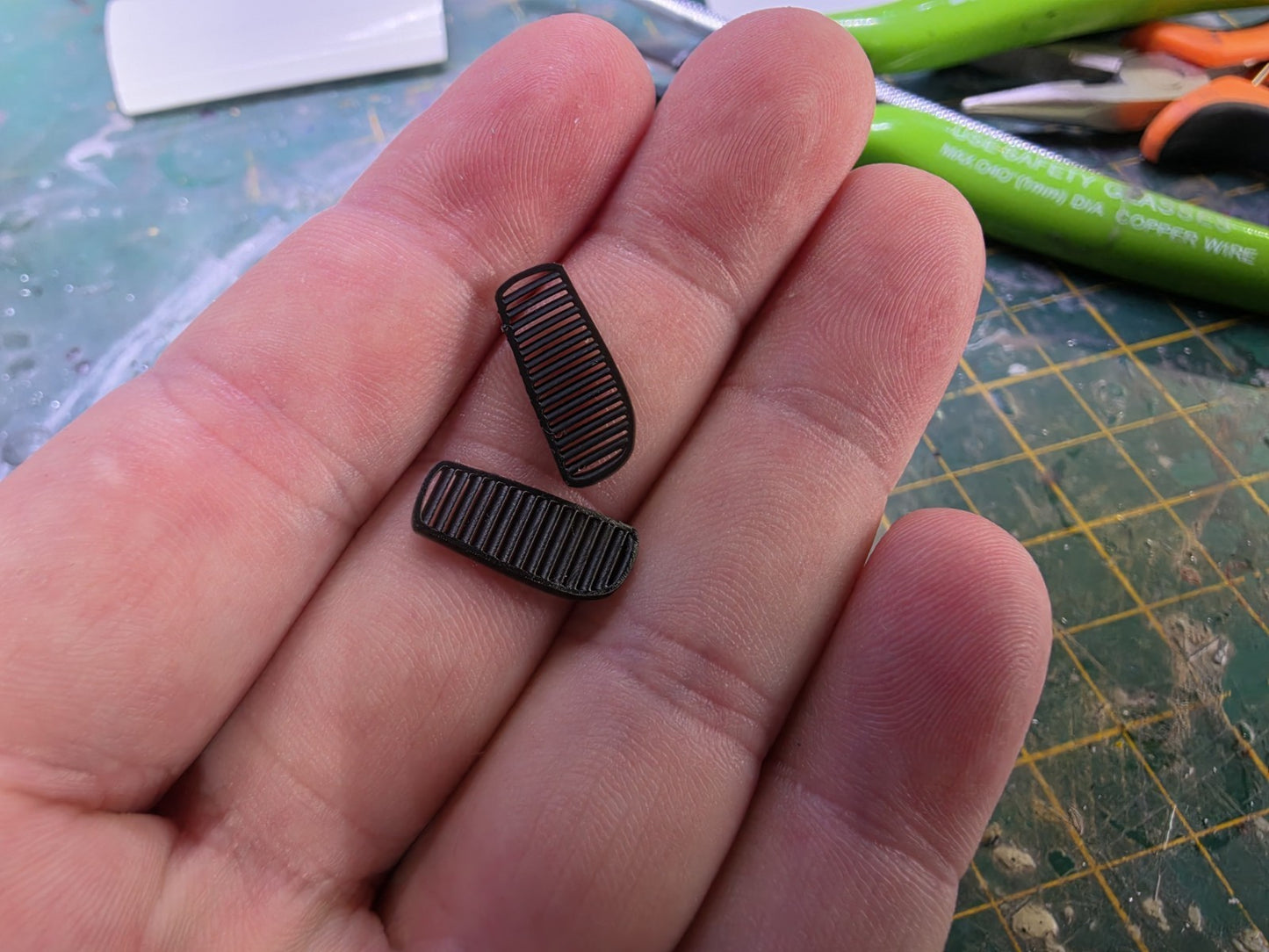 1/18 Scale Sierra Cosworth Bonnet Vents 3d Printed Resin