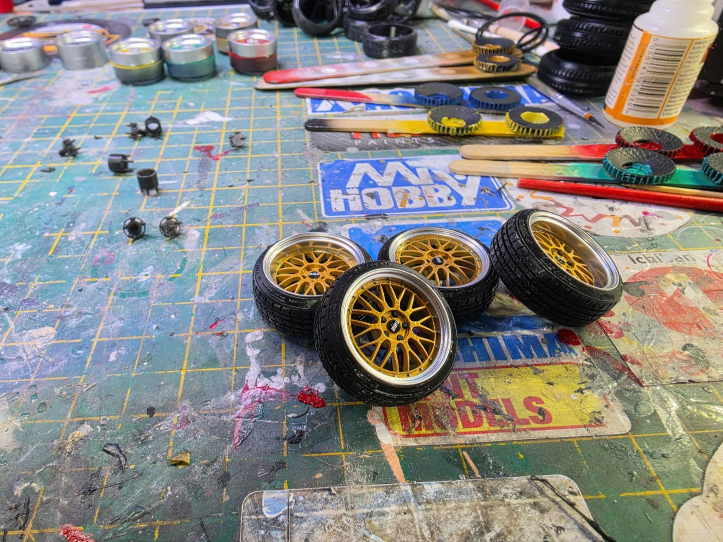 1/18 BBS LM Pre-painted Gold with Tyres RESIN DIECAST MODEL ***SALE ITEM***