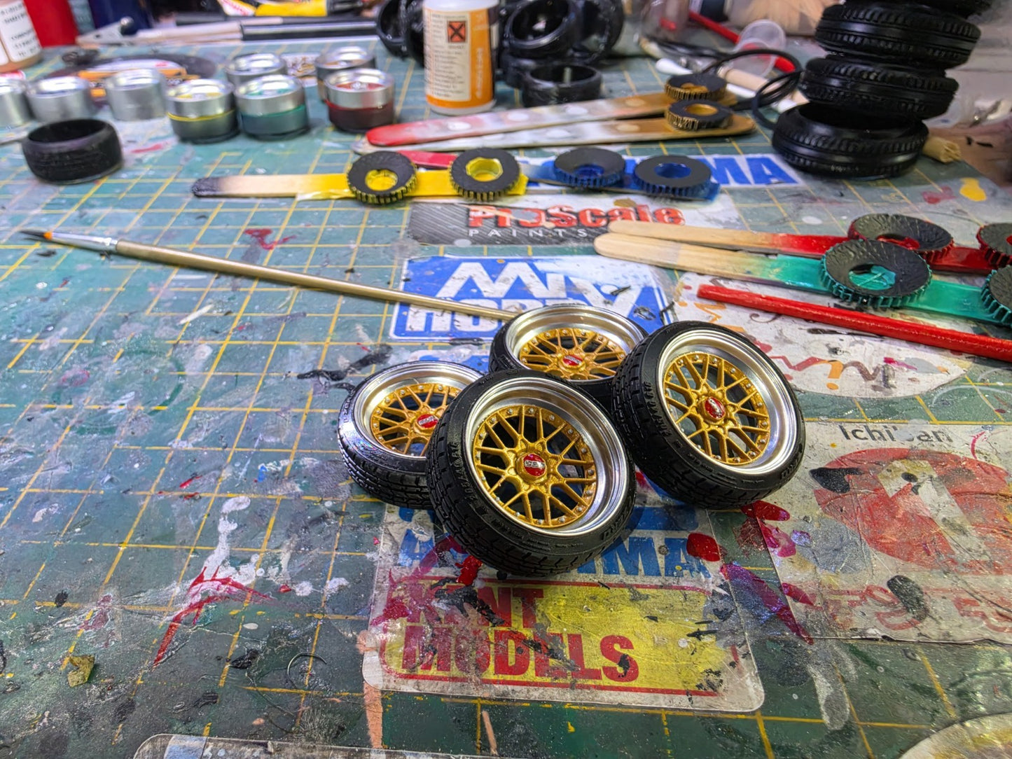 1/18 BBS RS2 Pre-painted Gold with Tyres RESIN DIECAST MODEL ***SALE ITEM***