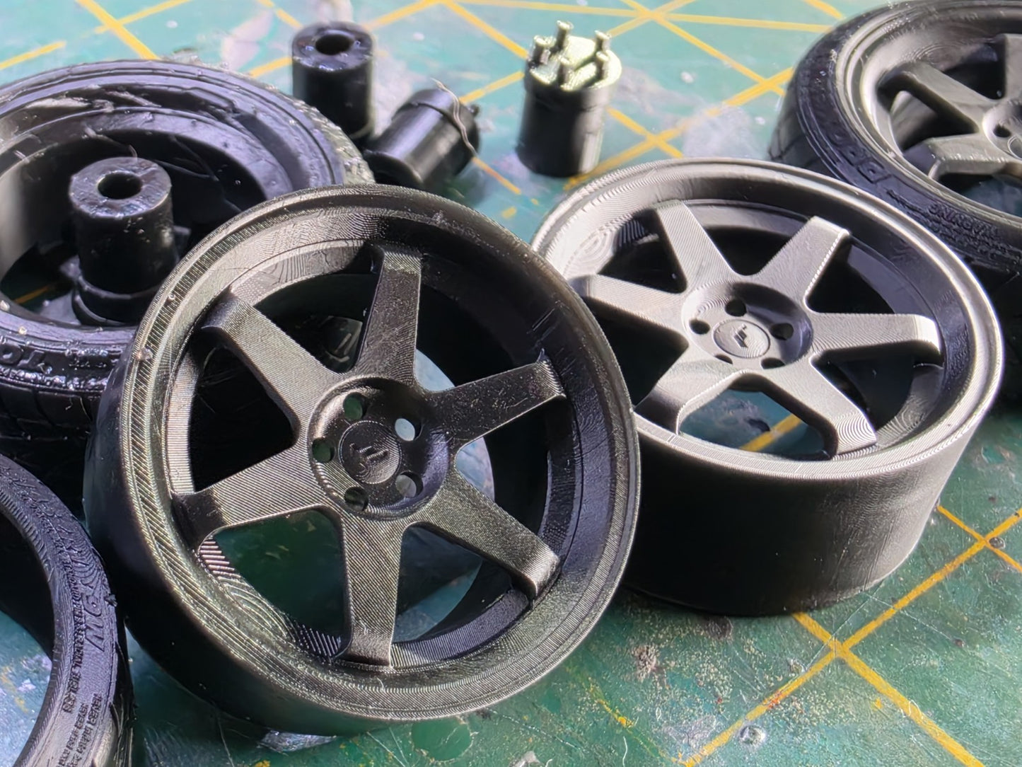 1/18 scale Japan Racing JR3 Wheels with Toyo RESIN Tyres & MCG OTTO HUBS