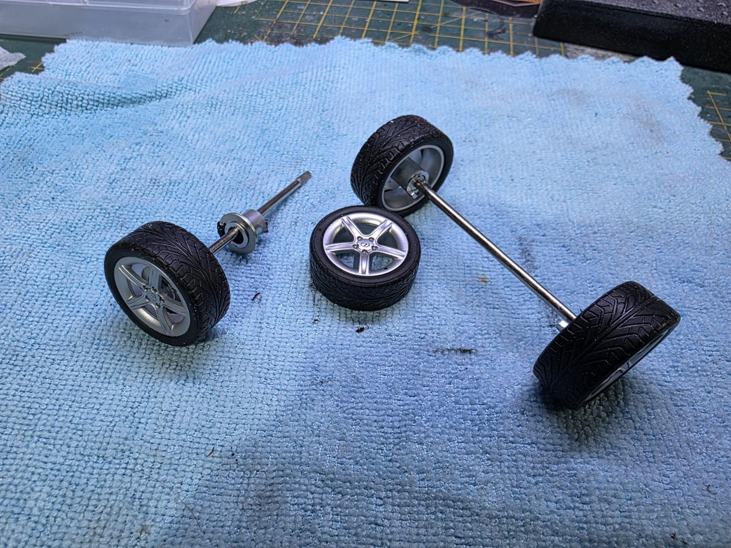 1/18 scale Lexus IS200 ORIGINAL WHEELS AND Tyres Model Diecast OTTO MODEL IS200