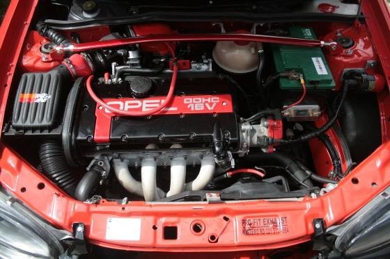 1/18 Vauxhall C20XE Engine with Gearbox