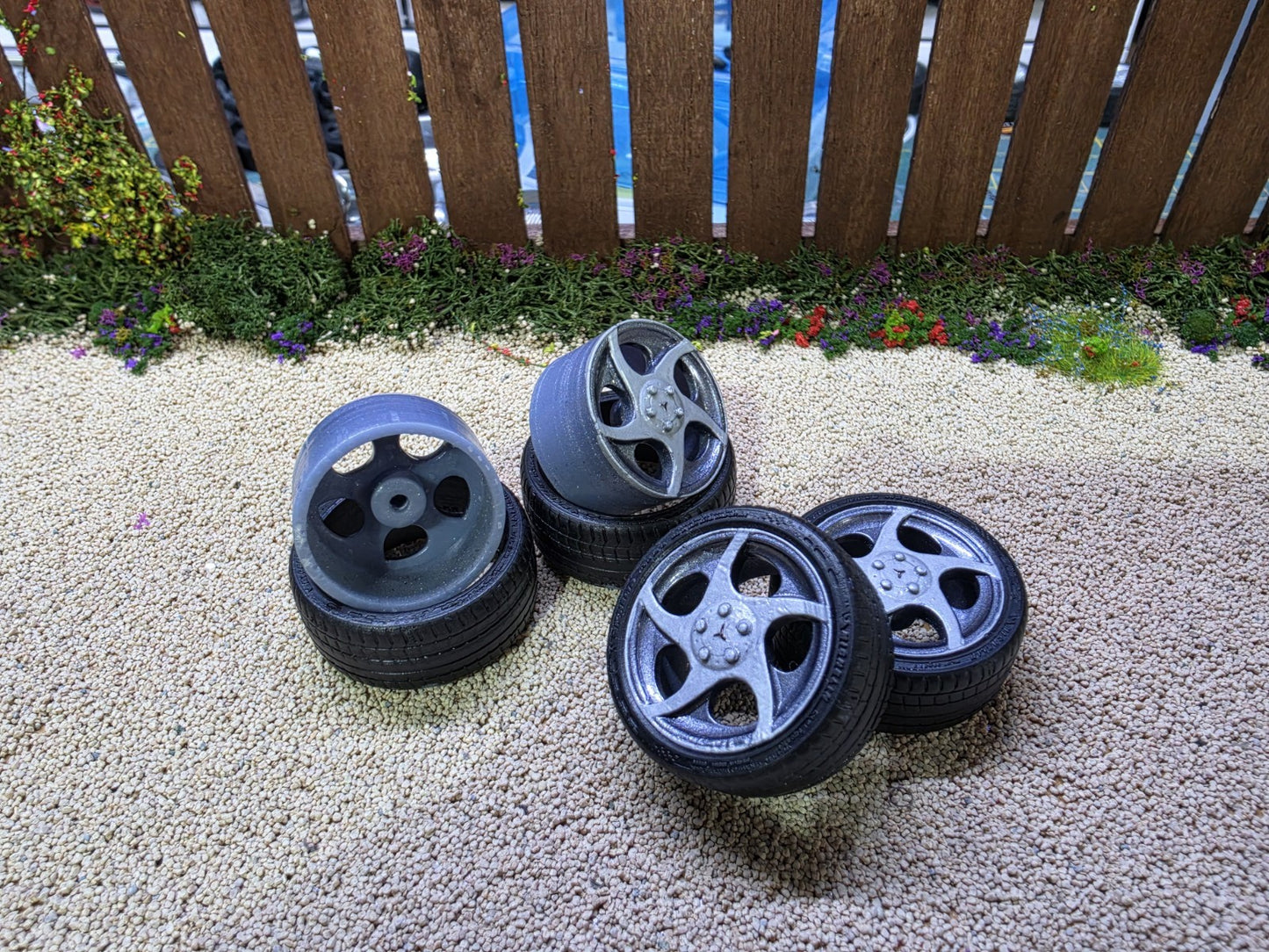 1/18 Scale MERCEDES ALPHARDS 3d Printed Wheels & Tyres ONLY Pre-painted