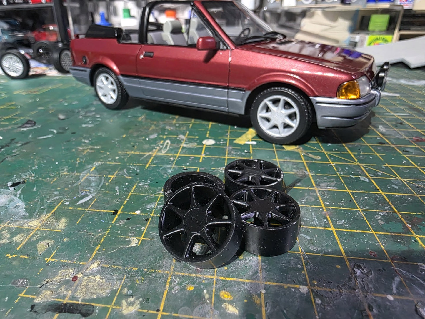 1/18 scale Ford Softlines