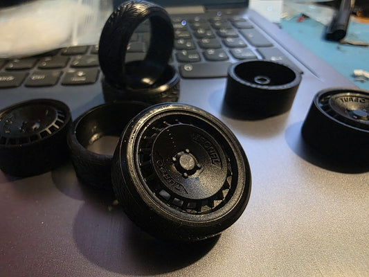 1/18 scale Ronal Turbo Wheels & RUBBER Tyres