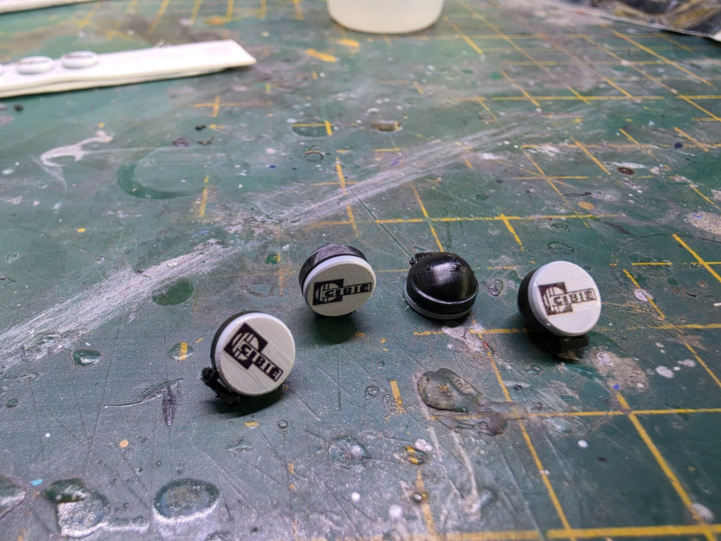 1/24 Scale CIBIE Spotlights Kit with DECALS