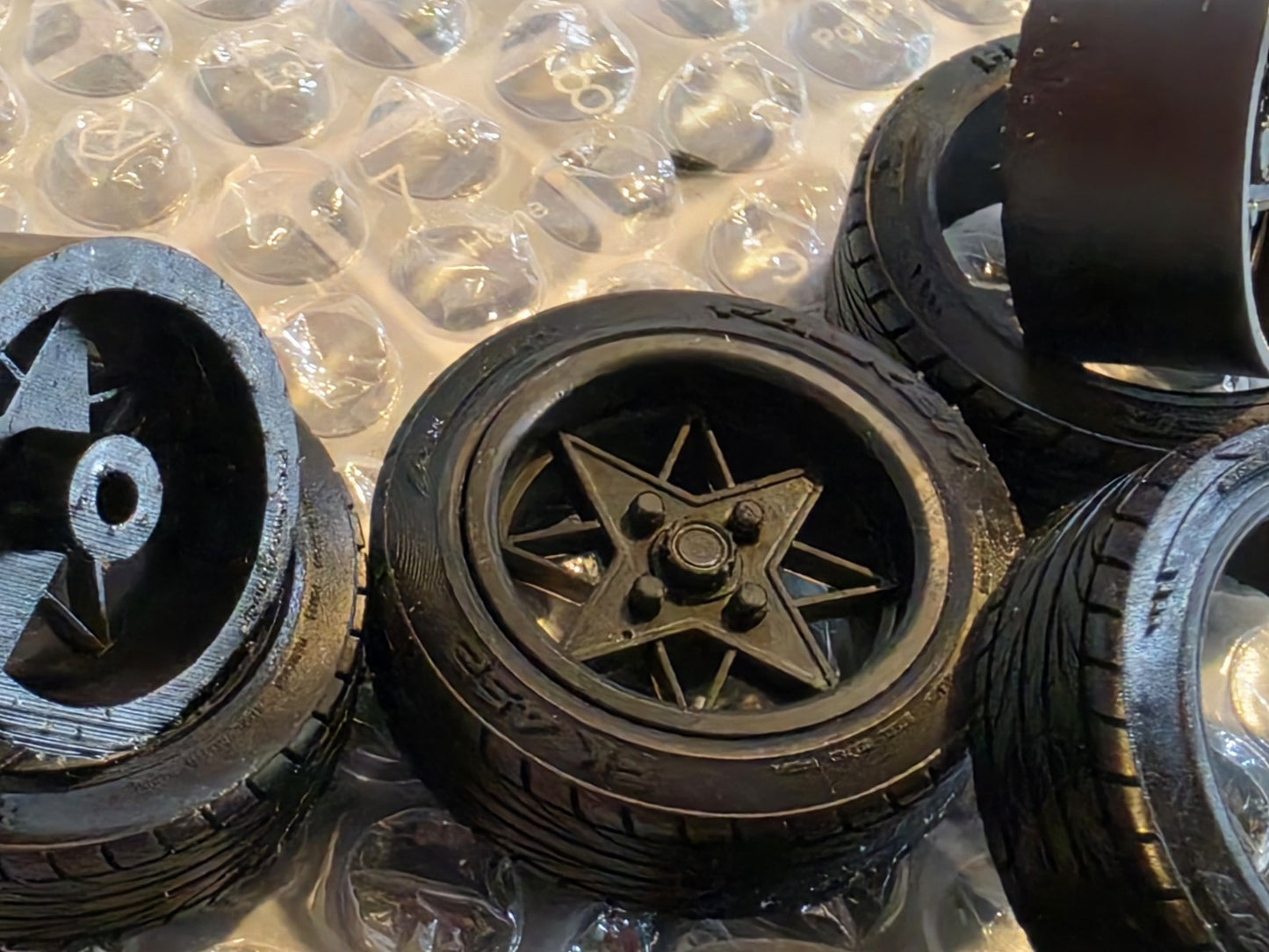 1/18 Scale OS Formula ASTROMAGS