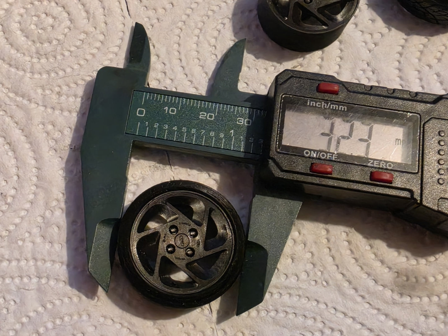 1/18 scale Ford Escort RS TURBO Wheels with Toyo RESIN Tyres & MCG OTTO HUBS