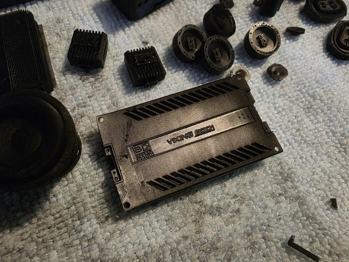 Audio-Subwoofer-Verstärker 6x9s im Maßstab 1/24