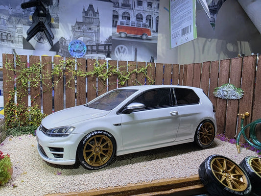 1/18 scale XXR 527 with TOYO TRACK Tyres painted Set