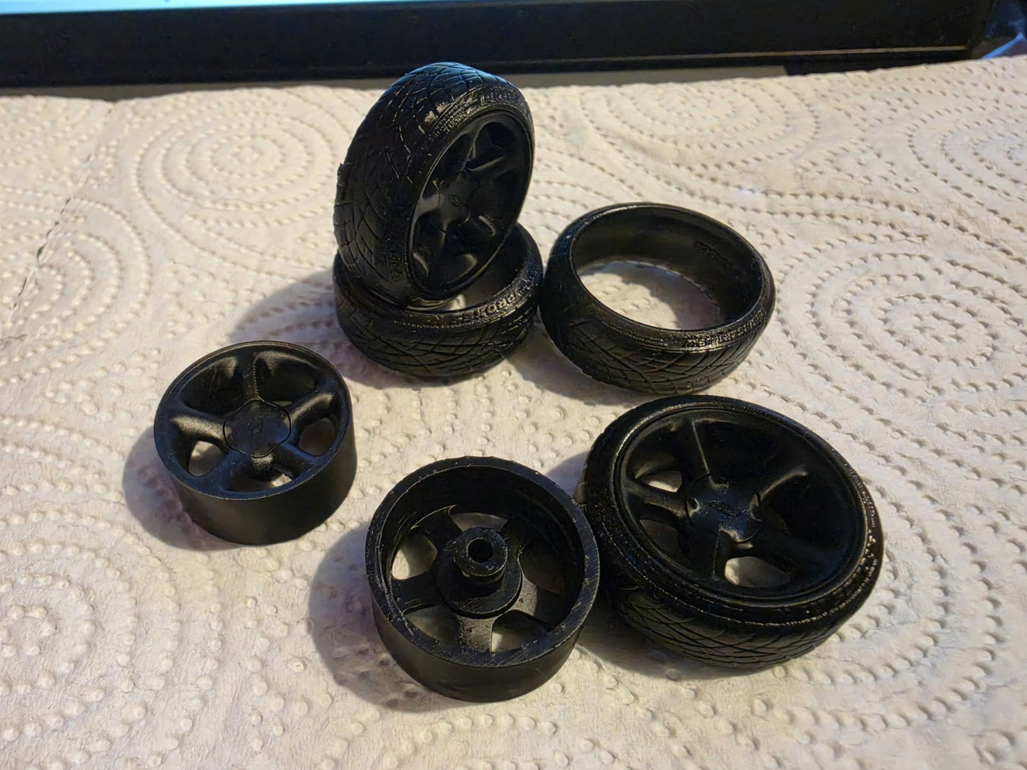 1/18 scale Ford Cosworth Wheels with Toyo Rubber Tyres & MCG OTTO HUBS