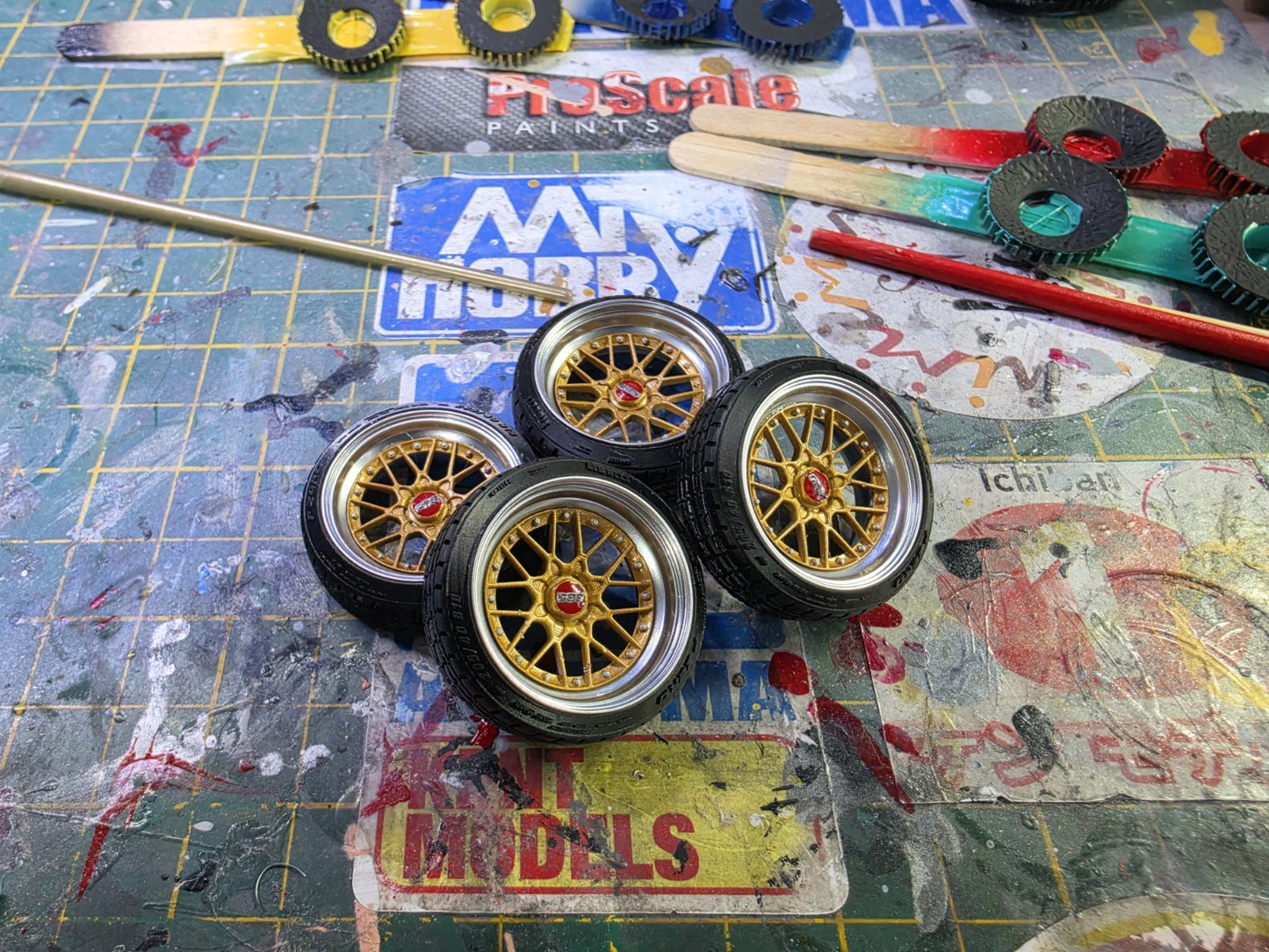 1/18 BBS RS2 Pre-painted Gold with Tyres RESIN DIECAST MODEL ***SALE ITEM***