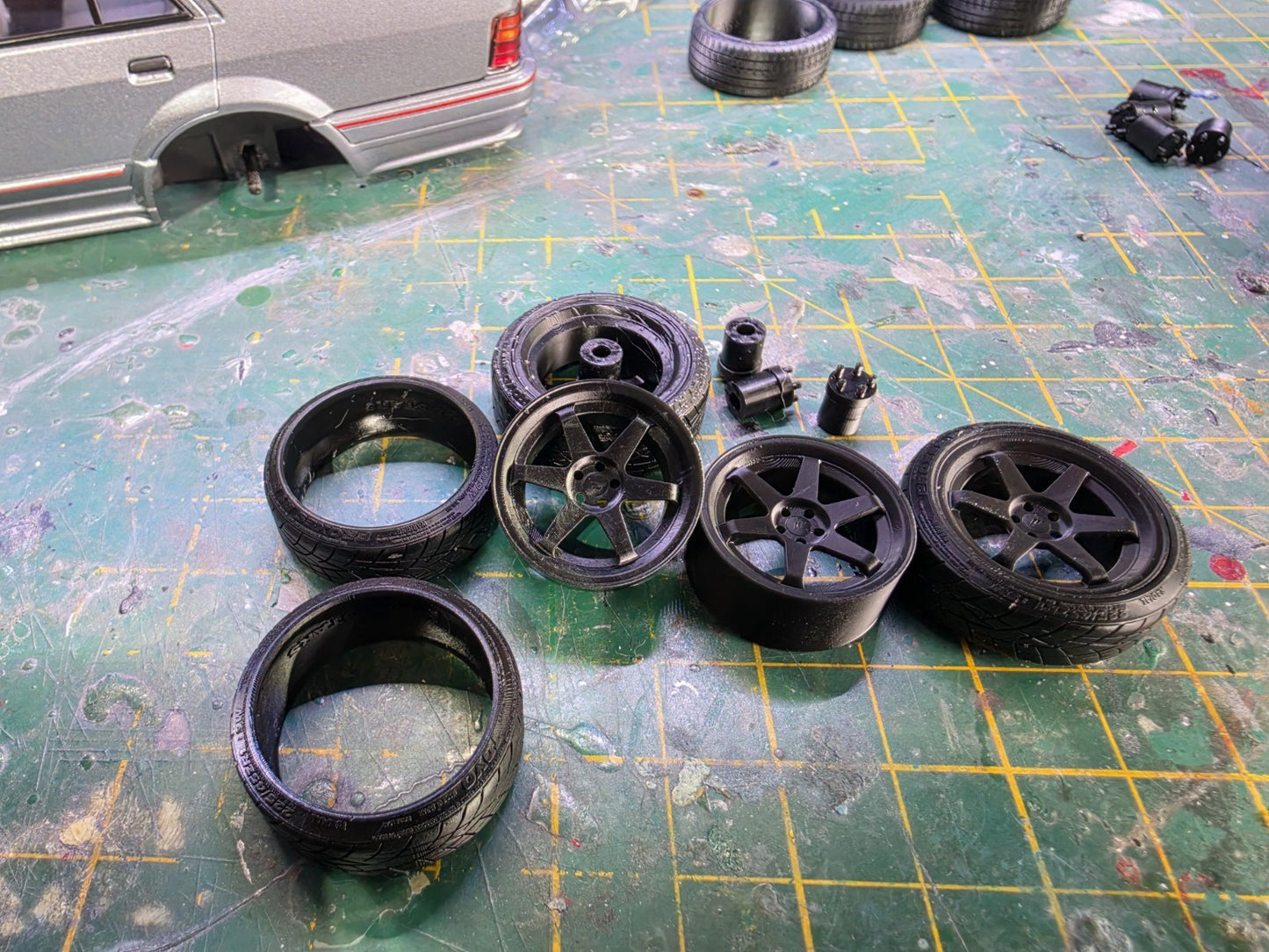 1/18 scale Japan Racing JR3 Wheels with Toyo RESIN Tyres & MCG OTTO HUBS