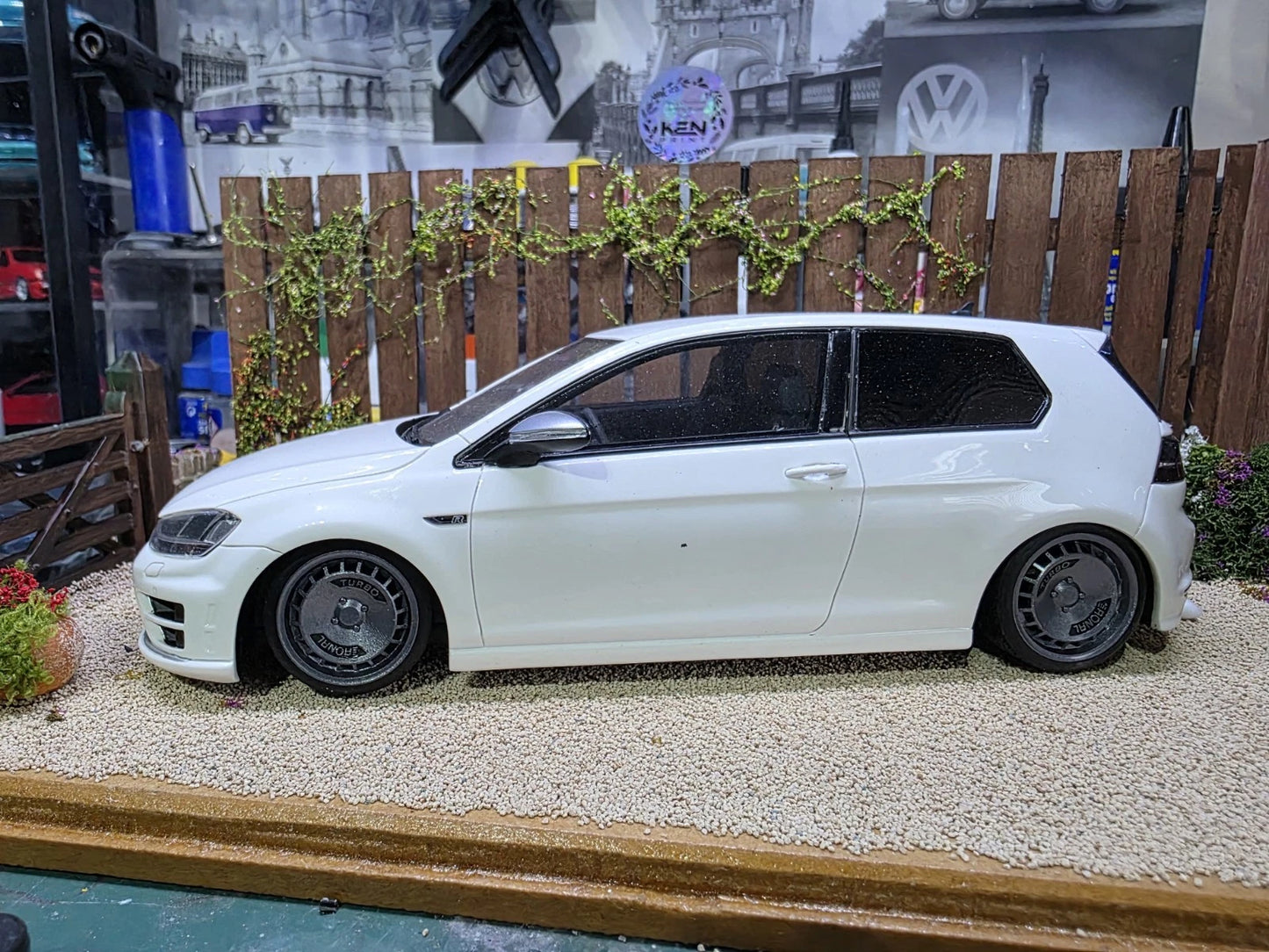 1/18 Ronal Turbo R10 Gun Metal Set