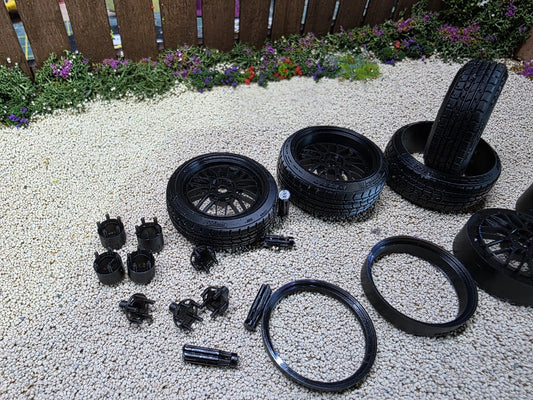1/18 scale 18" BBS LM with PIRELLI Stretched Tyres