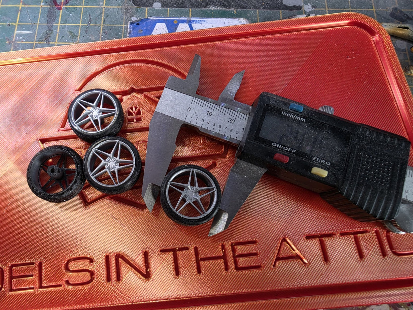 1/24 Scale Veemann VFS-46 Pre-painted 3d Print wheels RUBBER TYRE