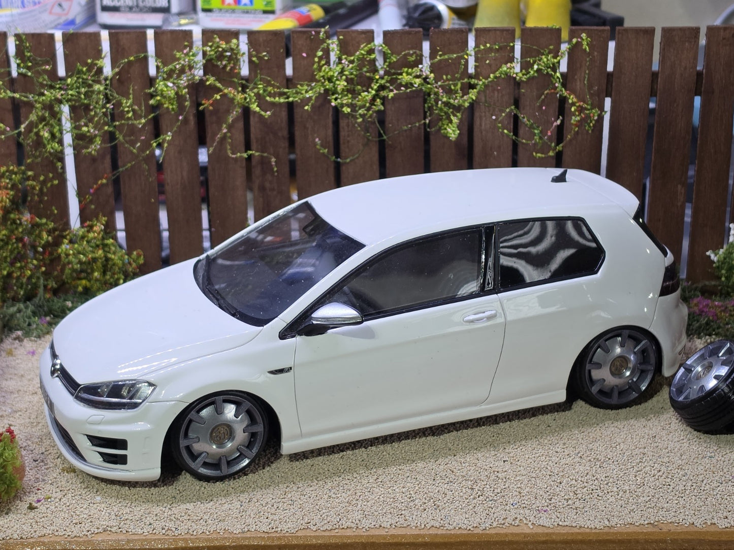1/18 Scale VW BEETLE 3d Printed Wheels & RUBBER Stretched Tyres