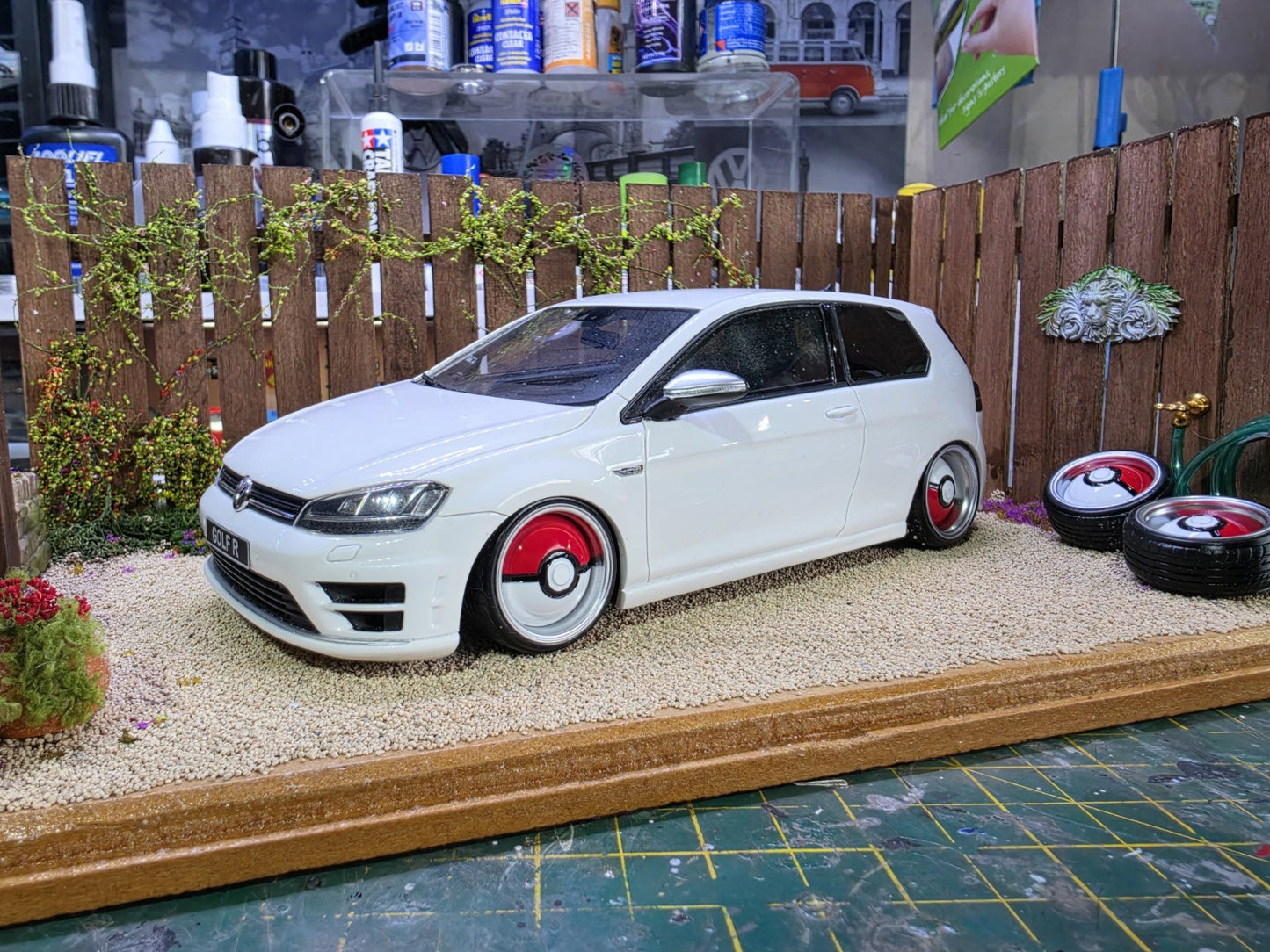 1/18 Scale Pokemon PokeBall 3d Printed Wheels & RUBBER Tyres Pre-painted