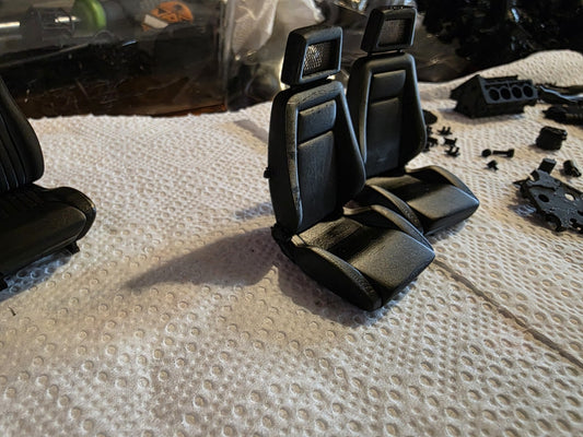 1/18 Ford Fishnet style seats PAIR