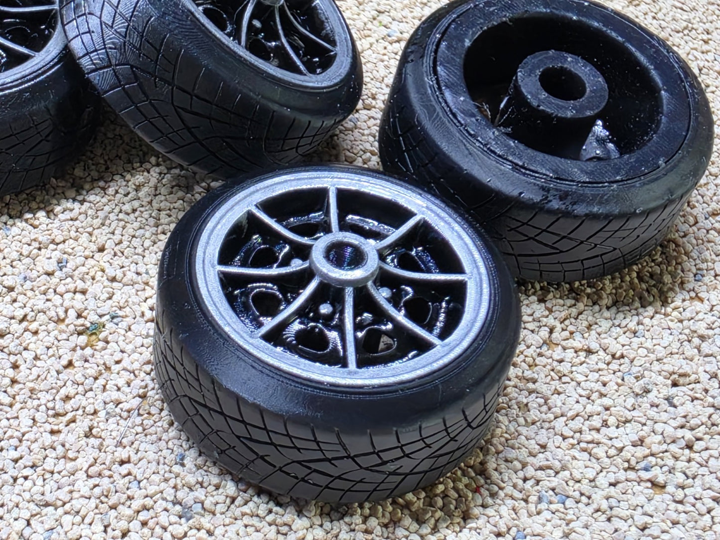 1/18 Scale Dunlop D1 3d Printed Wheels & Tyres Pre-painted