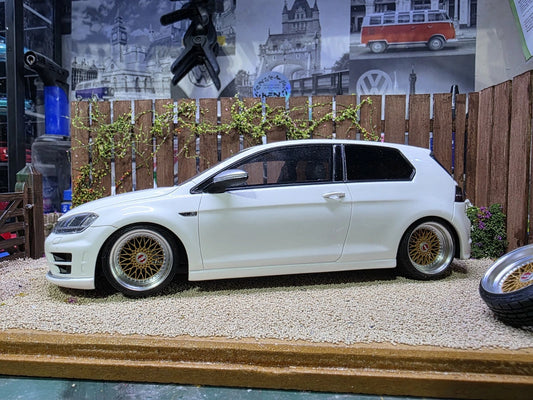 1/18 scale 18" BBS RS with STRETCHED Tyres PRE-PAINTED GOLD