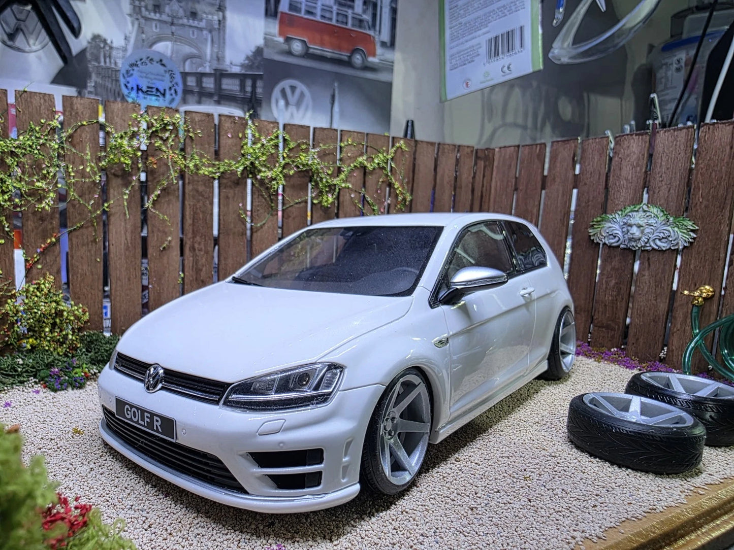 1/18 Emotion R Super Concaved painted Set