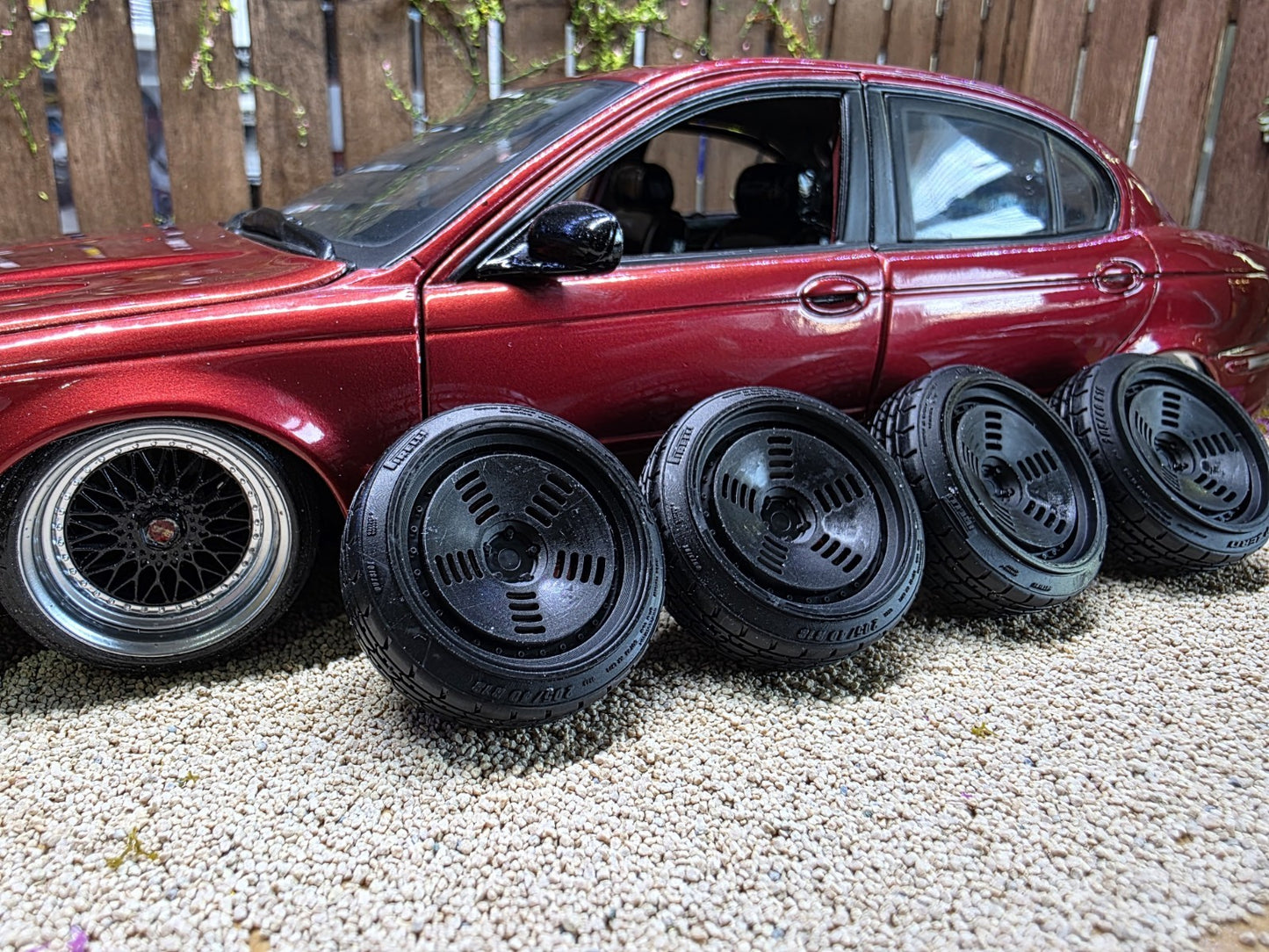 1/18 ROTIFORM BM1