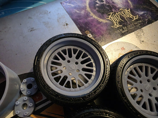 1/12 Scale CCW Classic with Rubber Michelin tyres