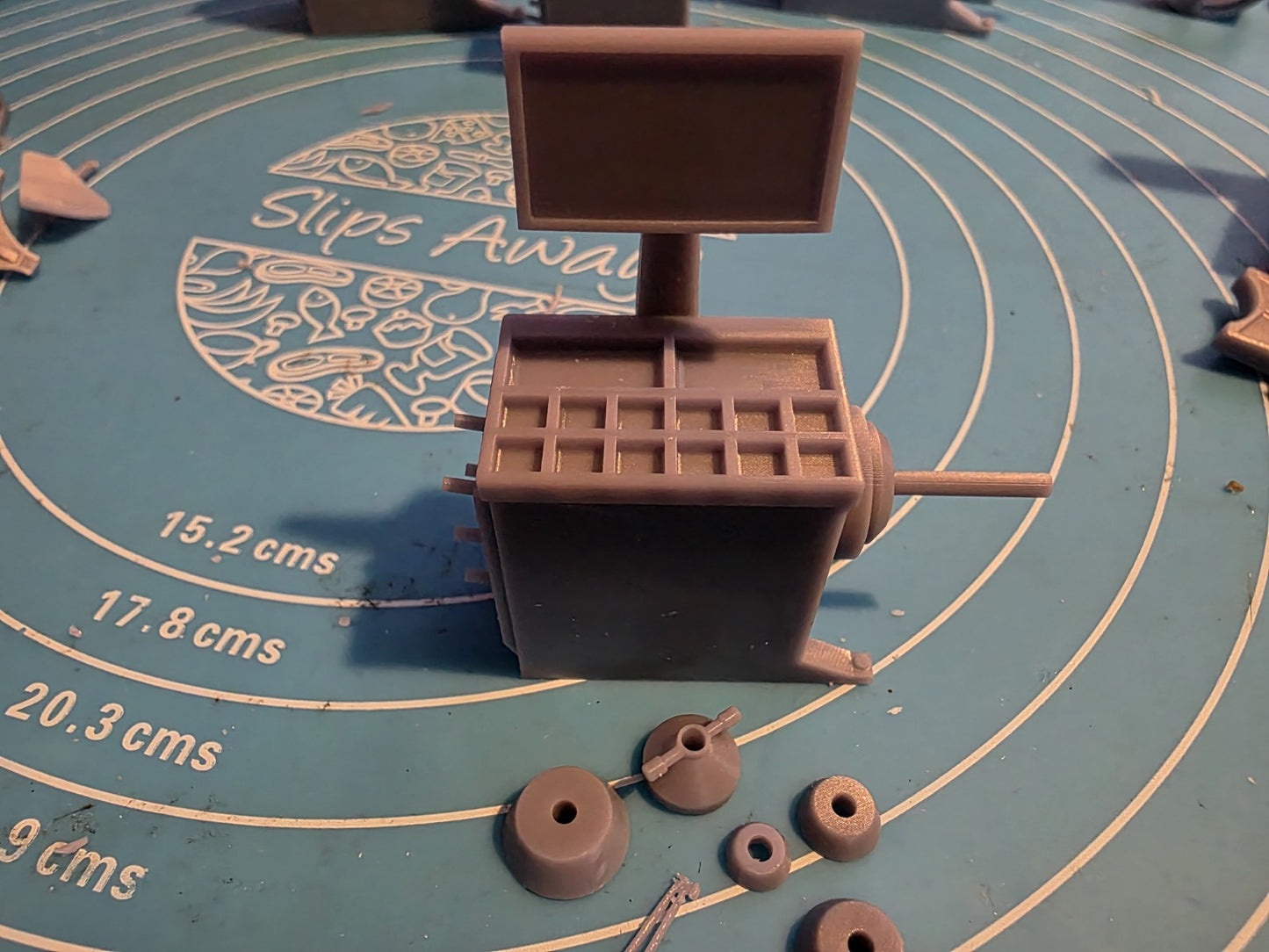 1/24 Wheel Balancer with accessories