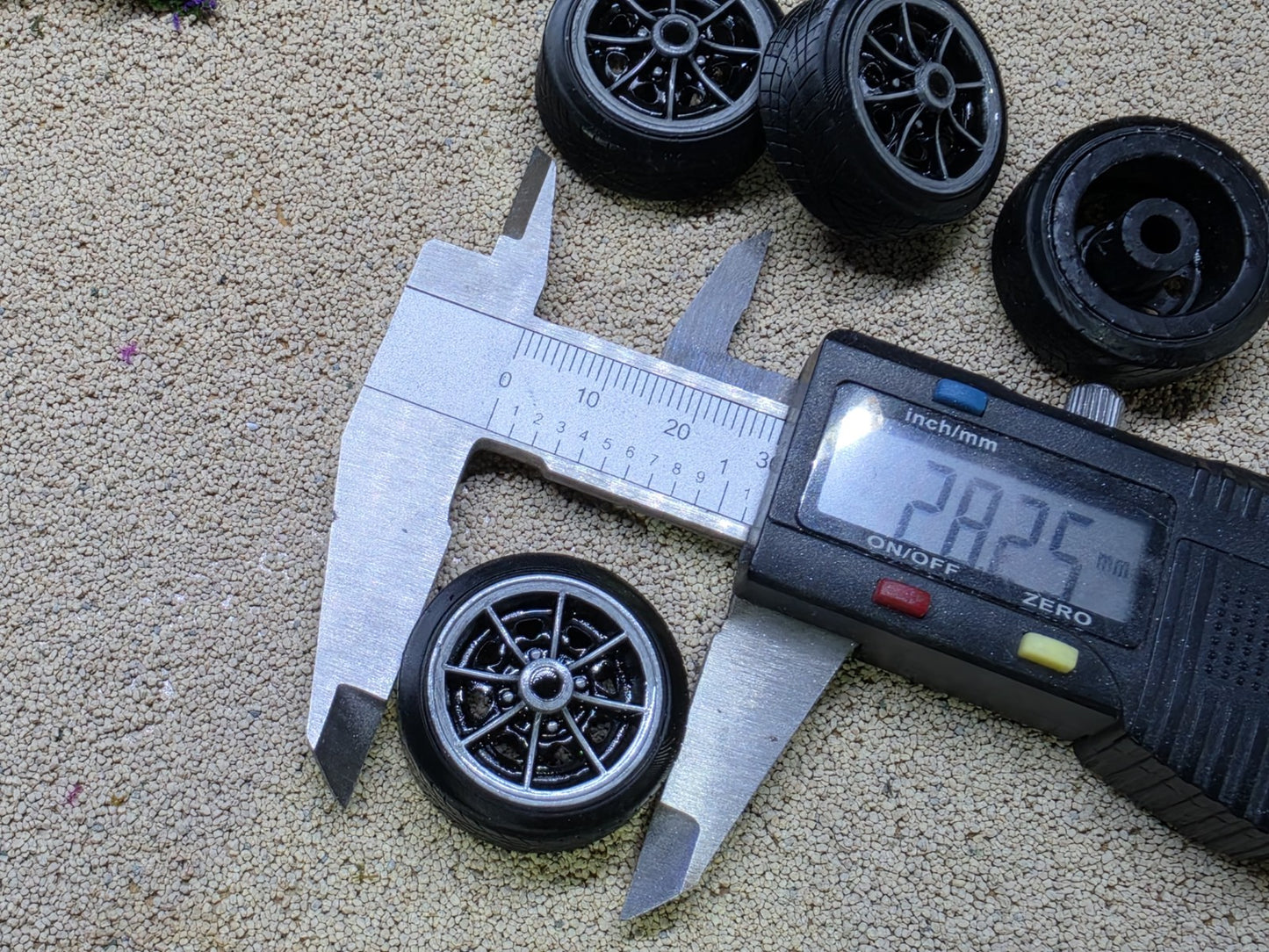 1/18 Scale Dunlop D1 3d Printed Wheels & Tyres Pre-painted
