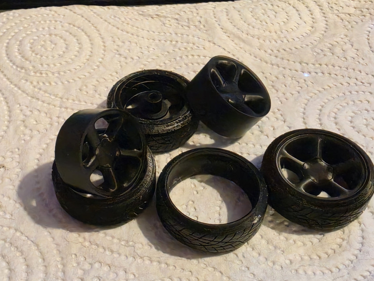 1/18 scale Ford Cosworth Wheels with Toyo RESIN Tyres & MCG OTTO HUBS