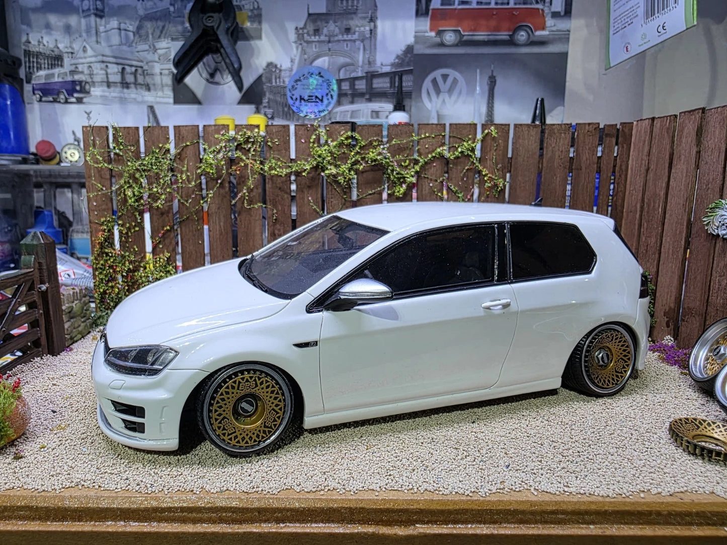 1/18 scale BBS E50 with RUBBER Tyres painted Set