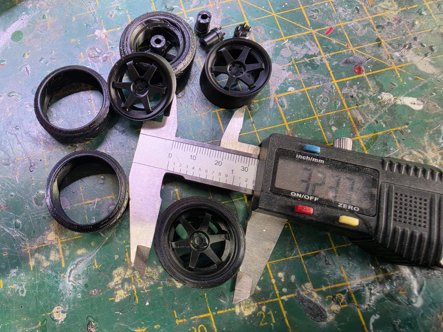 1/18 scale Japan Racing JR3 Wheels with Toyo RESIN Tyres & MCG OTTO HUBS