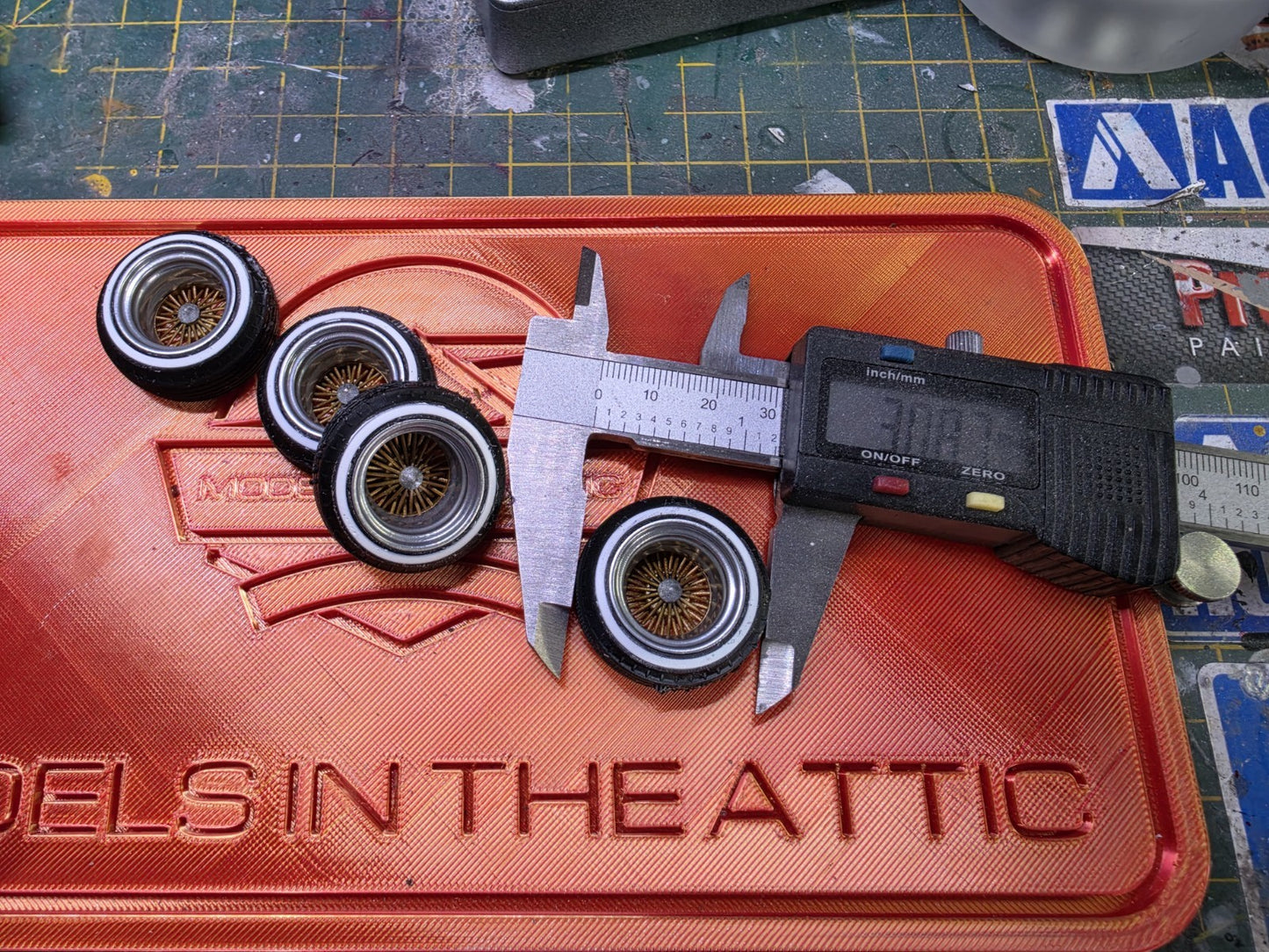 1/18 LOW RIDER RIMS with WHITEWALLS Pre-painted GOLD and CHROME