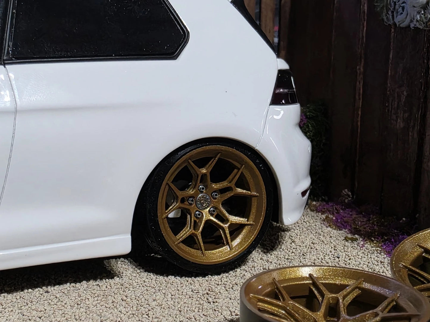 1/18 scale Rohana RFG35 PRE-PAINTED